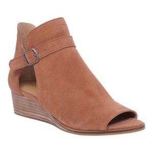 Lucky Brand Reemas Open Toe Suede Bootie (Brown)